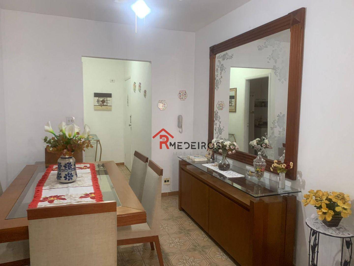 Apartamento à venda com 2 quartos, 75m² - Foto 1