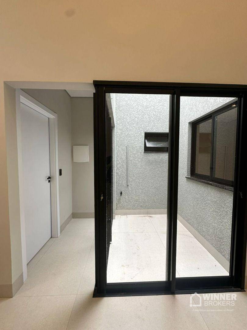 Casa à venda com 3 quartos, 174m² - Foto 9