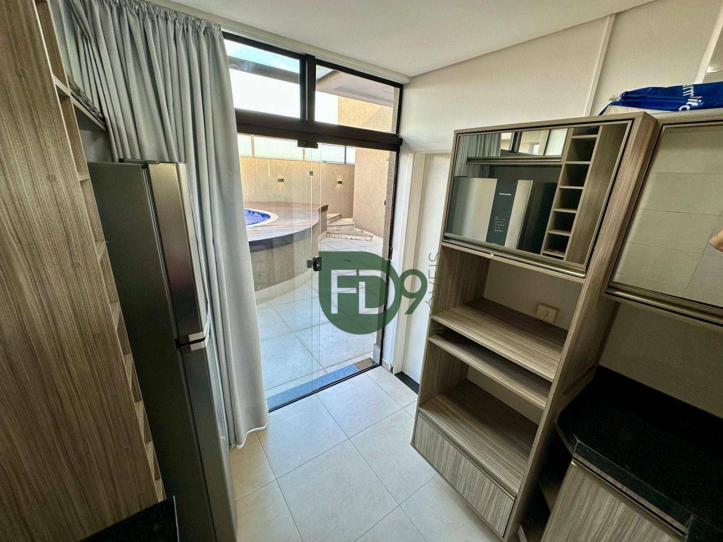 Apartamento à venda com 3 quartos, 312m² - Foto 9