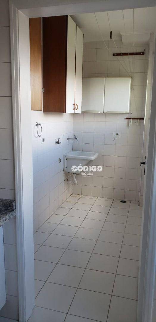 Apartamento à venda com 2 quartos, 75m² - Foto 24