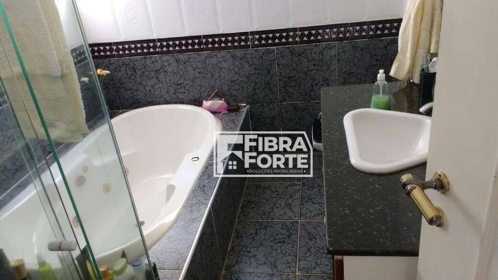 Casa de Condomínio à venda com 3 quartos, 300m² - Foto 24