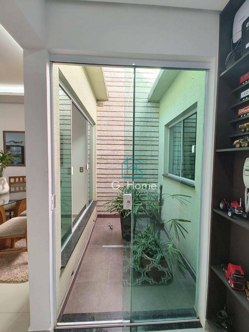 Casa à venda com 3 quartos, 160m² - Foto 14