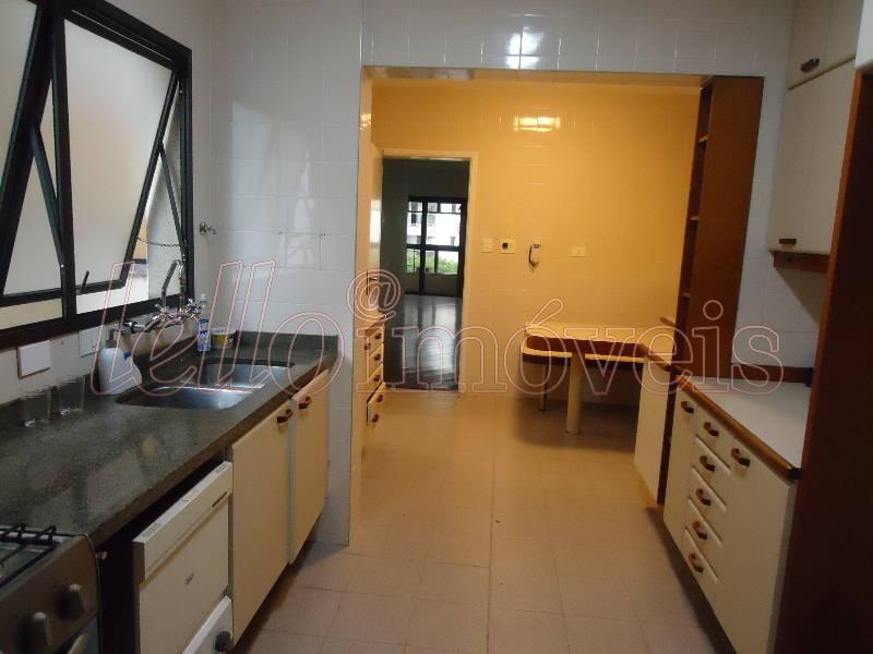 Apartamento para alugar com 3 quartos, 160m² - Foto 23