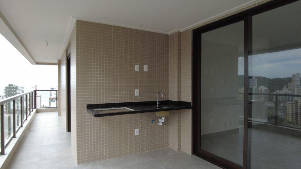 Apartamento à venda com 3 quartos, 143m² - Foto 9