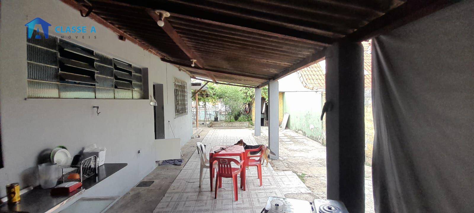 Casa à venda com 3 quartos, 60m² - Foto 8