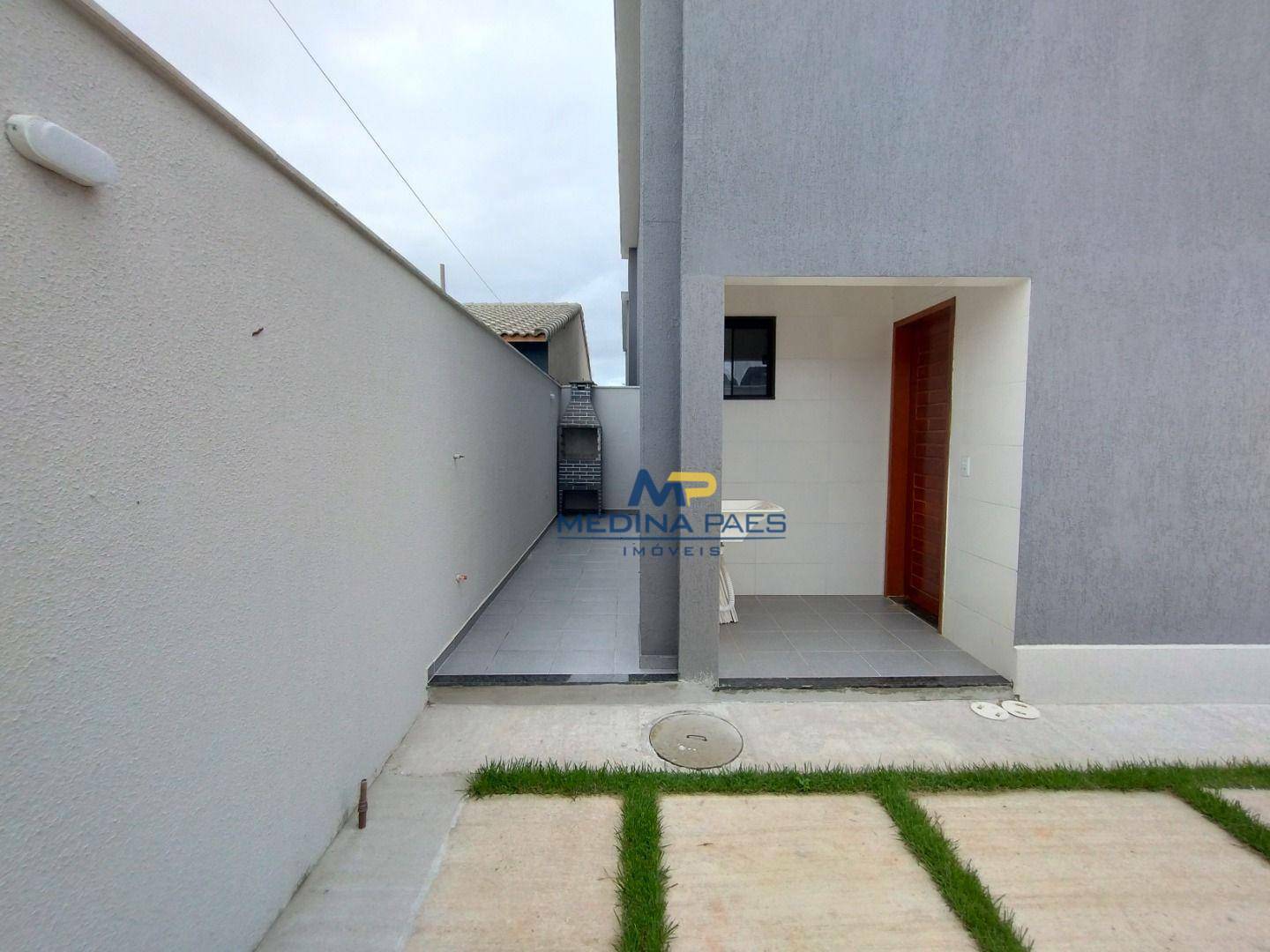 Casa à venda com 2 quartos, 48m² - Foto 8