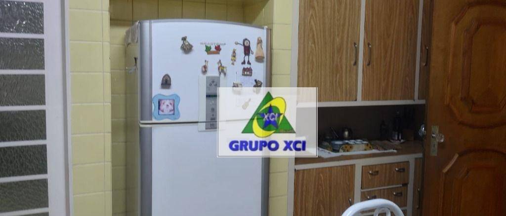 Apartamento à venda com 3 quartos, 160m² - Foto 12