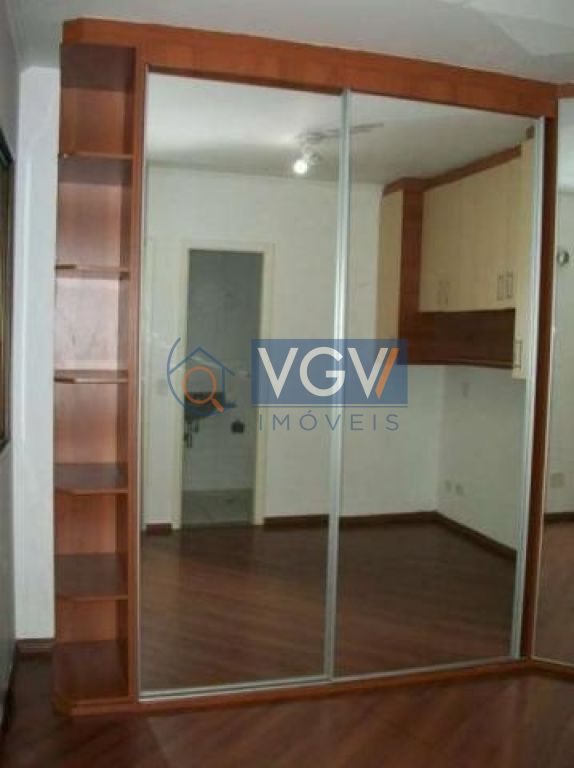 Apartamento para alugar com 3 quartos, 77m² - Foto 3