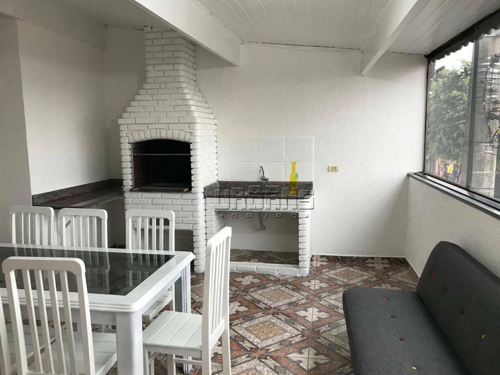 Sobrado à venda com 3 quartos, 199m² - Foto 1