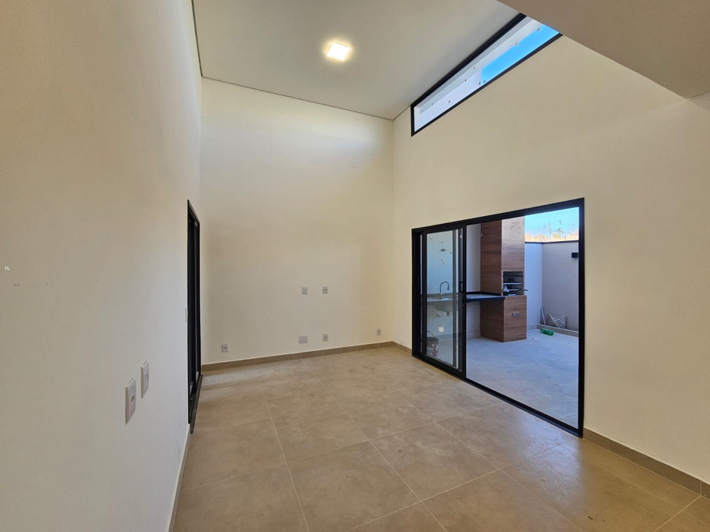 Casa à venda com 2 quartos, 140m² - Foto 3