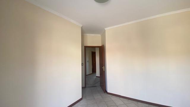 Casa de Condomínio para alugar com 3 quartos, 249m² - Foto 29