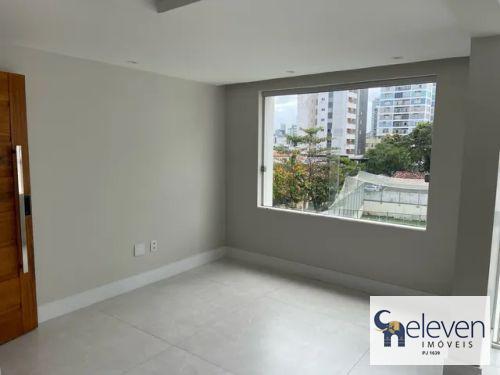 Apartamento à venda com 3 quartos, 143m² - Foto 9