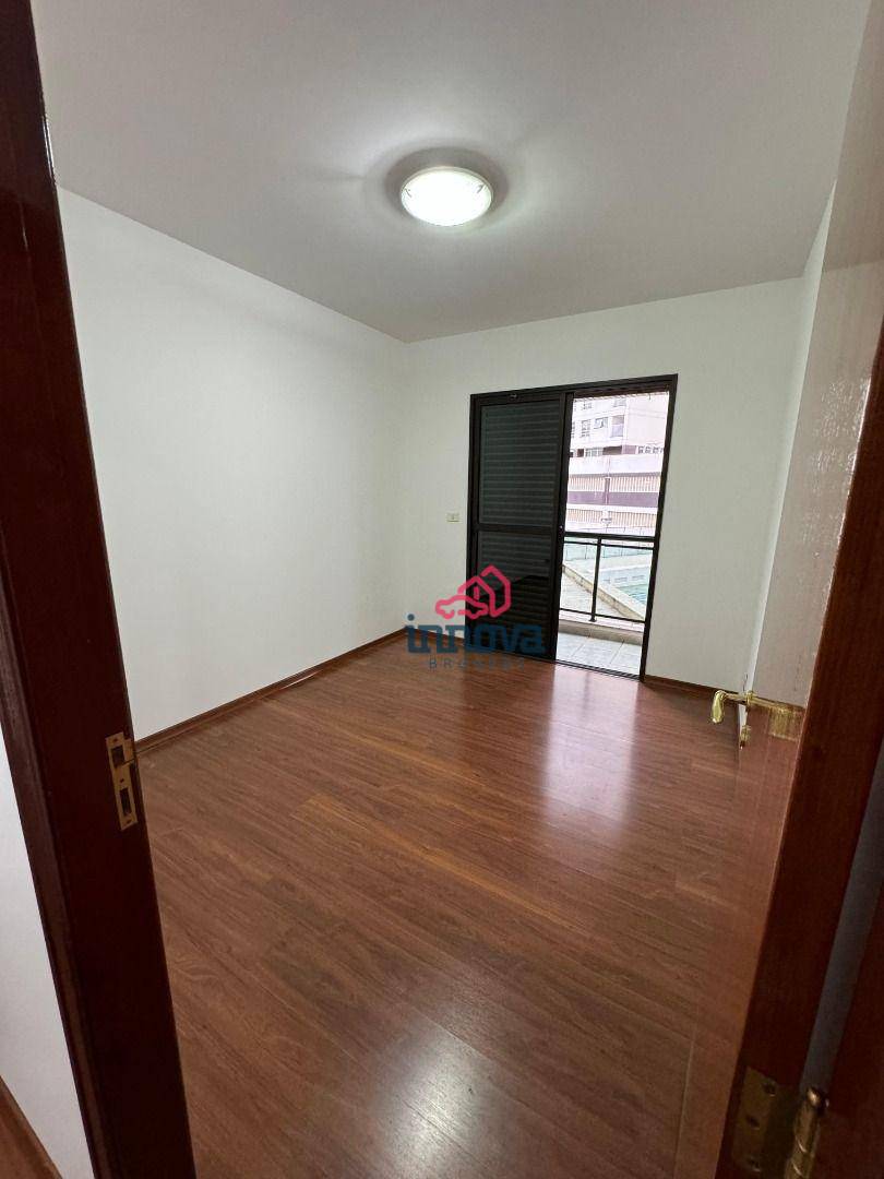 Apartamento à venda com 4 quartos, 148m² - Foto 13