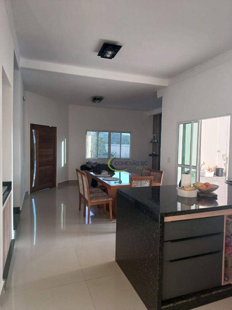 Casa de Condomínio à venda com 3 quartos, 205m² - Foto 11