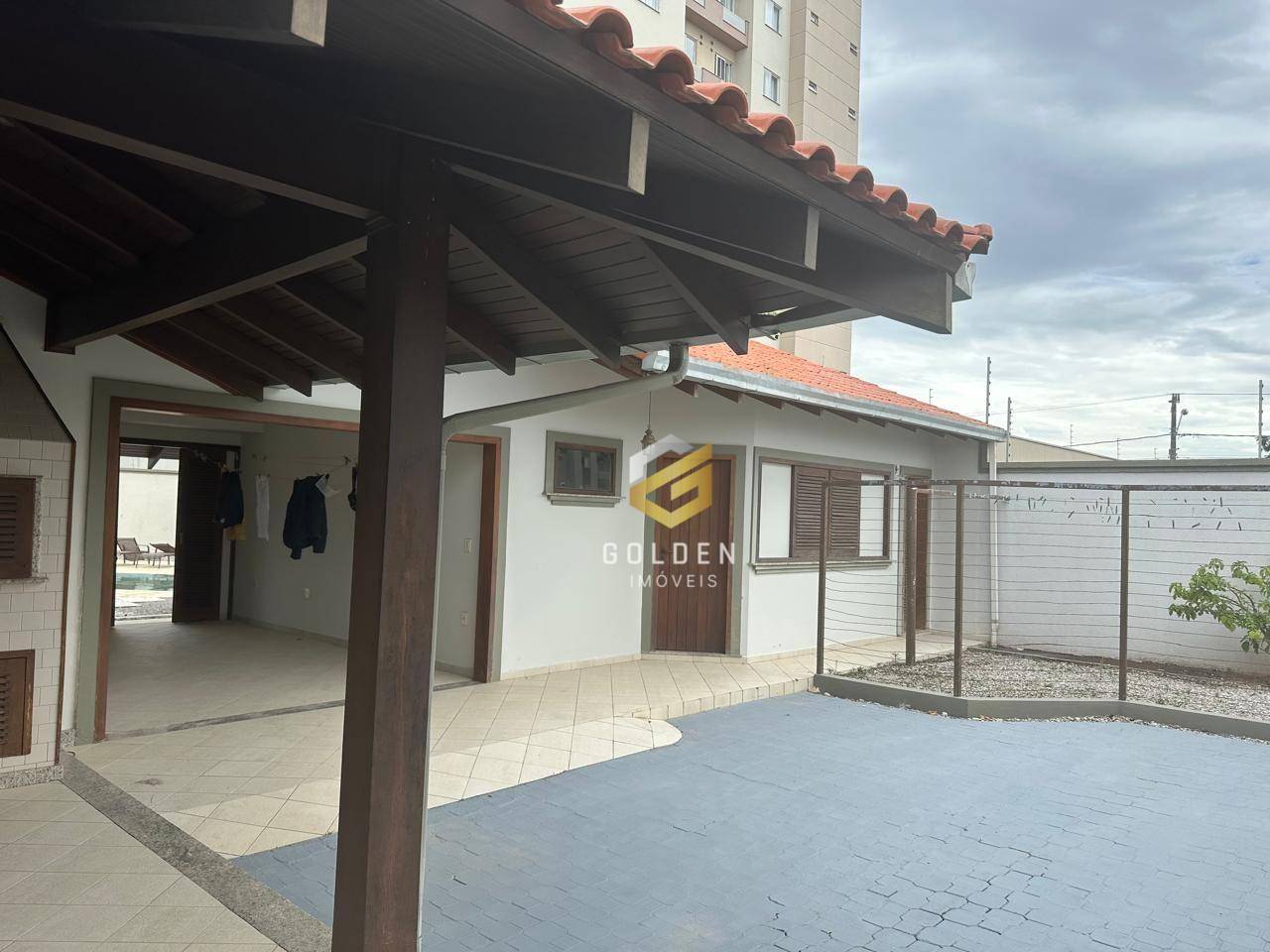 Sobrado à venda com 3 quartos, 400m² - Foto 5