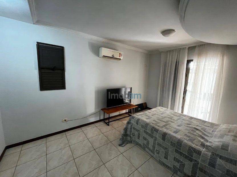 Casa à venda com 5 quartos, 300m² - Foto 40