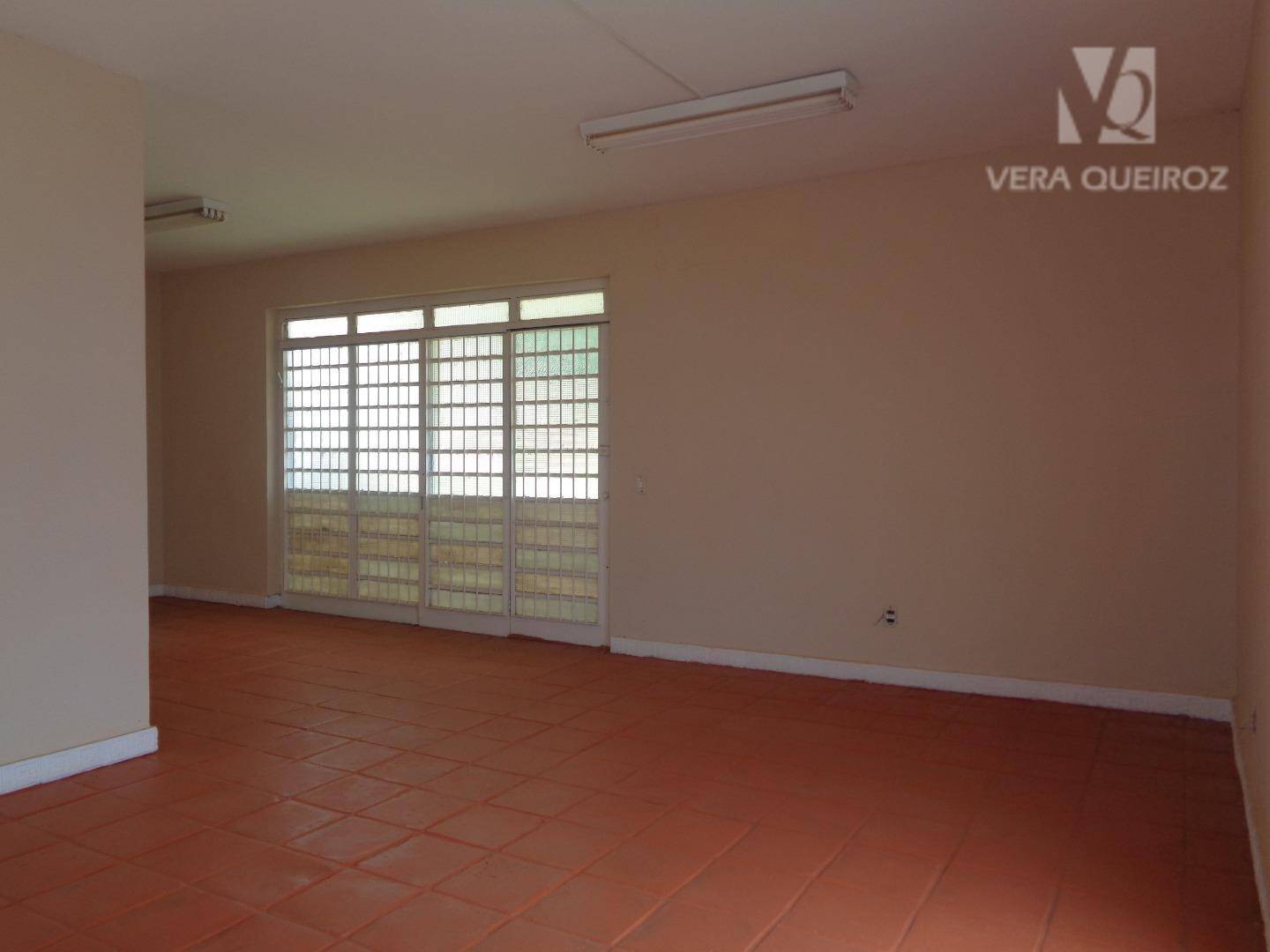 Casa à venda com 1 quarto, 202m² - Foto 11