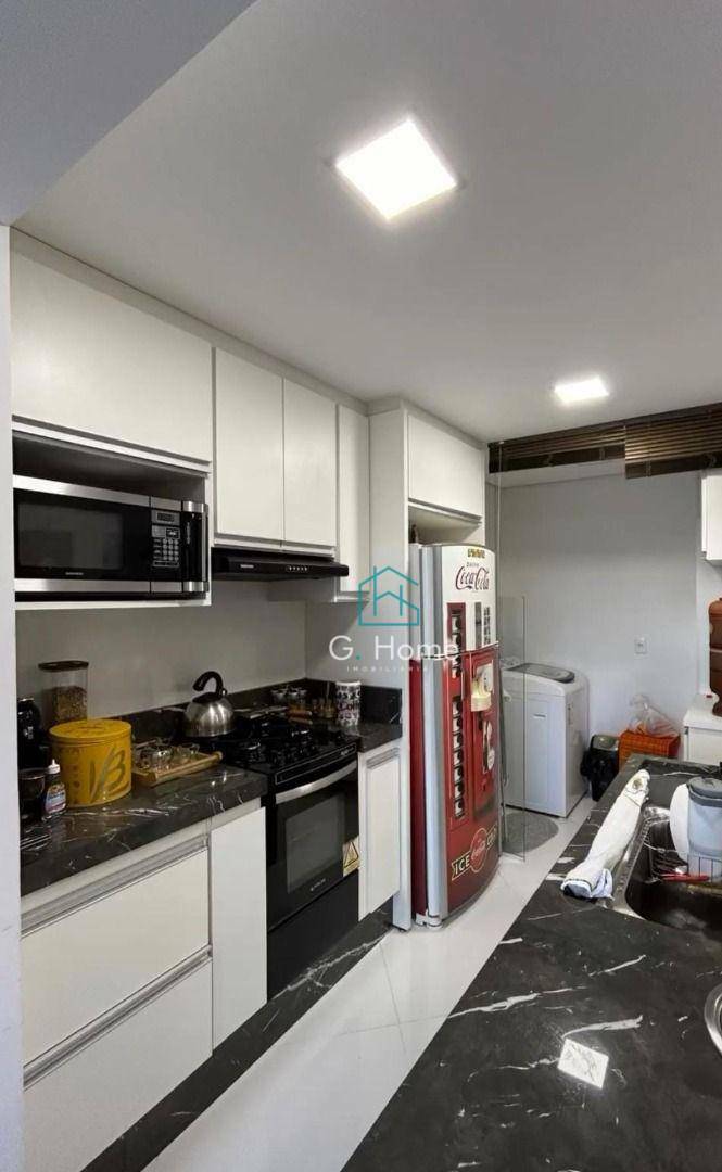 Apartamento à venda com 3 quartos, 79m² - Foto 7