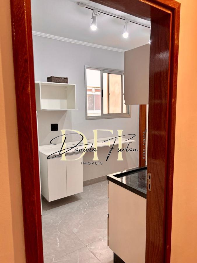 Apartamento à venda com 2 quartos, 62m² - Foto 5