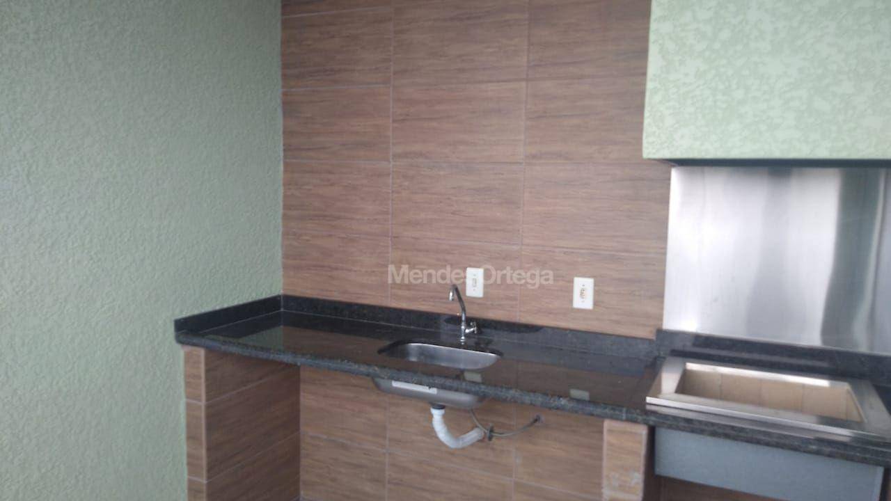 Apartamento à venda com 2 quartos, 67m² - Foto 5