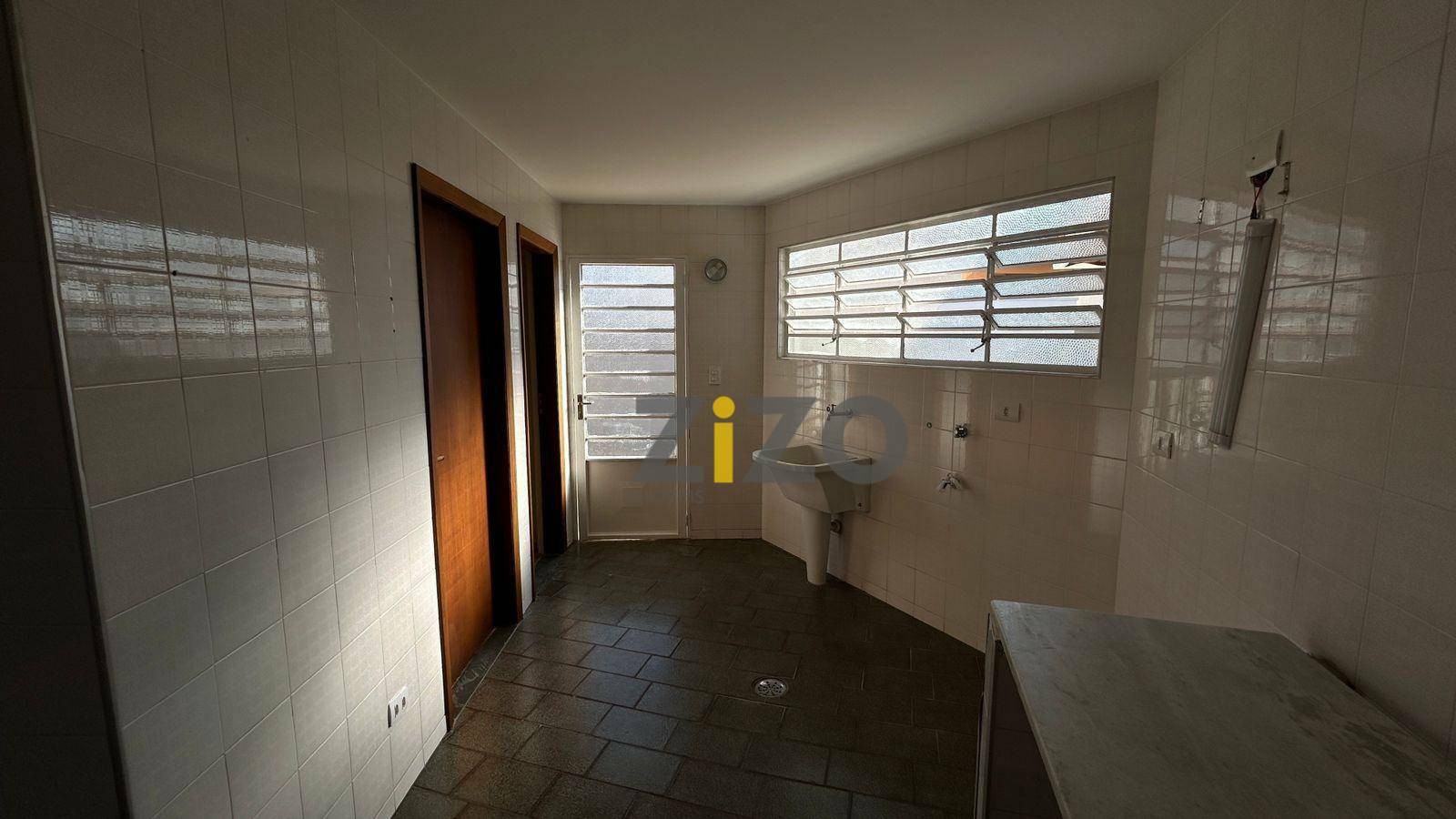 Casa de Condomínio à venda e aluguel com 3 quartos, 350m² - Foto 13