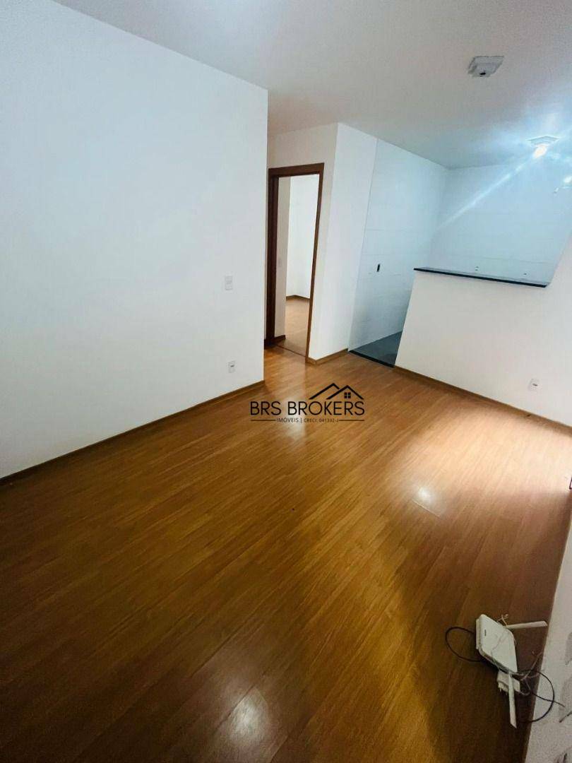 Apartamento à venda com 2 quartos, 38m² - Foto 18