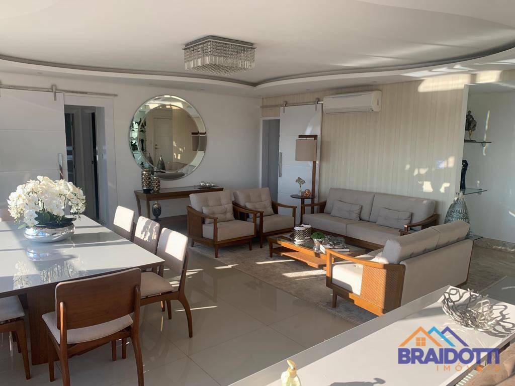 Apartamento à venda com 3 quartos, 260m² - Foto 2