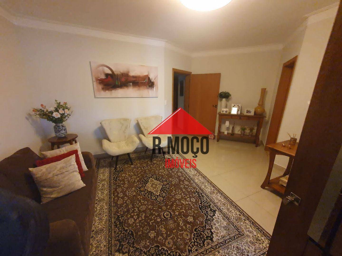 Casa de Condomínio à venda com 4 quartos, 275m² - Foto 1