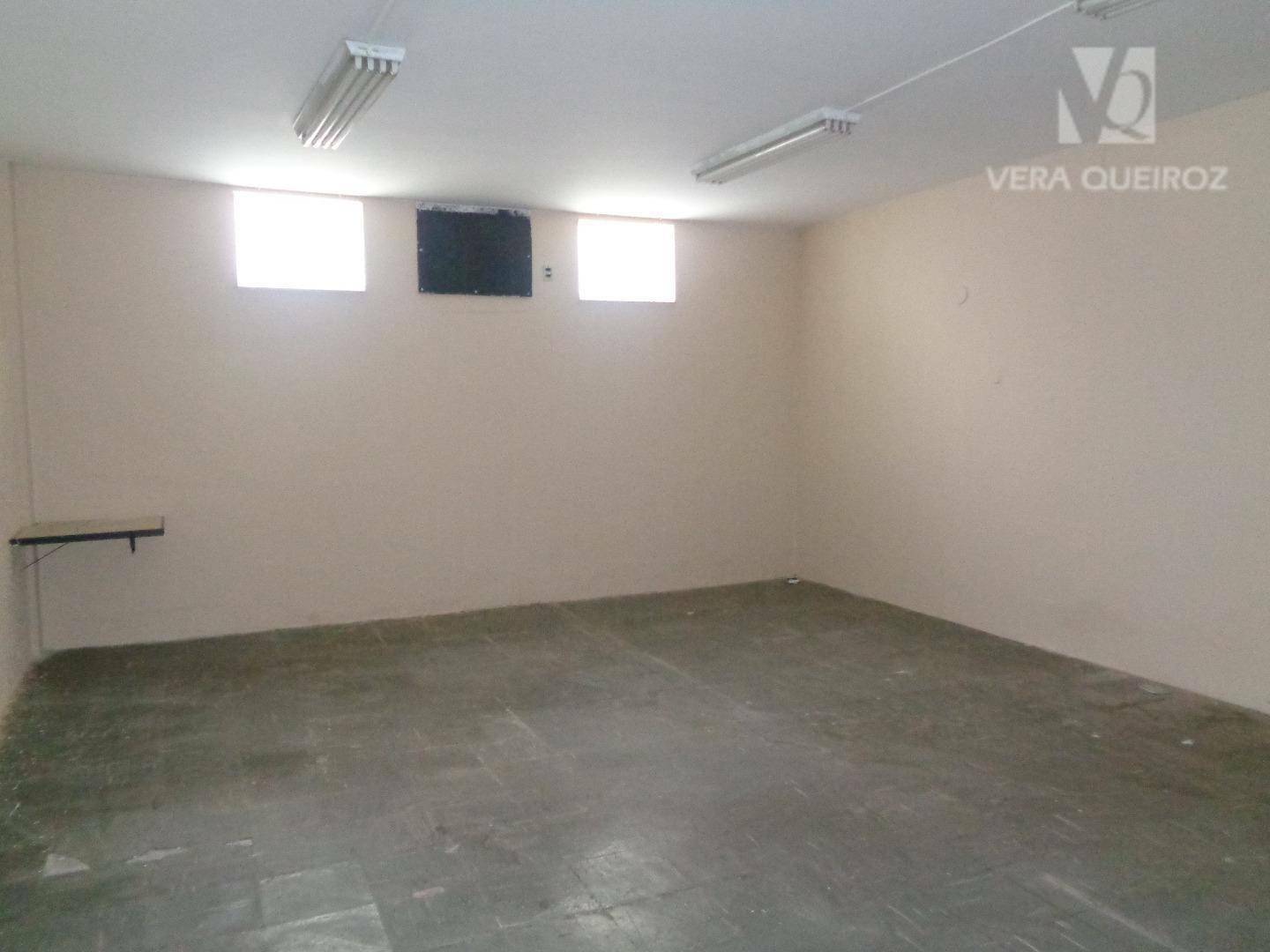 Casa à venda com 1 quarto, 202m² - Foto 6