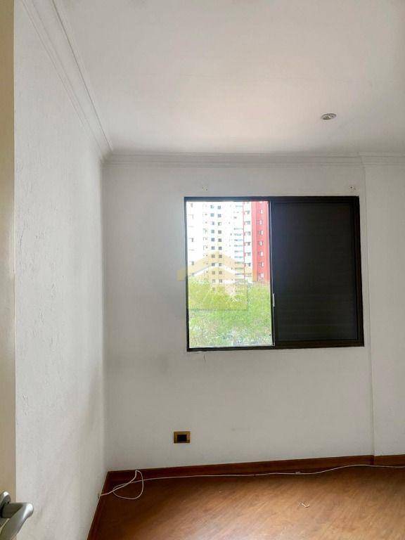 Apartamento à venda com 3 quartos, 93m² - Foto 8