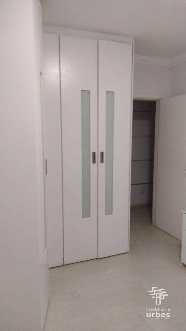 Apartamento à venda com 3 quartos, 156m² - Foto 6