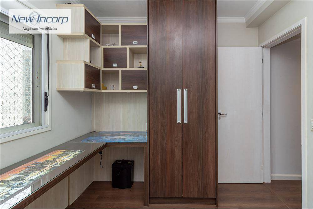 Apartamento à venda com 3 quartos, 135m² - Foto 22