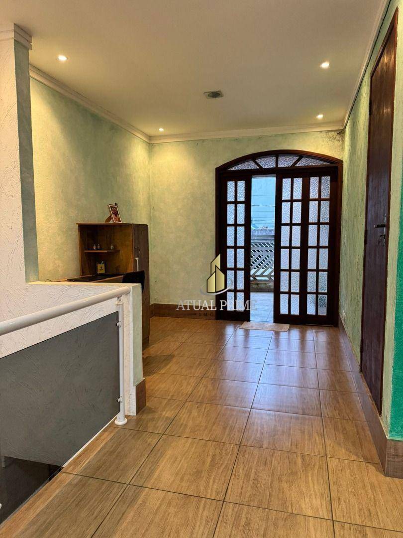 Casa, 5 quartos, 250 m² - Foto 1