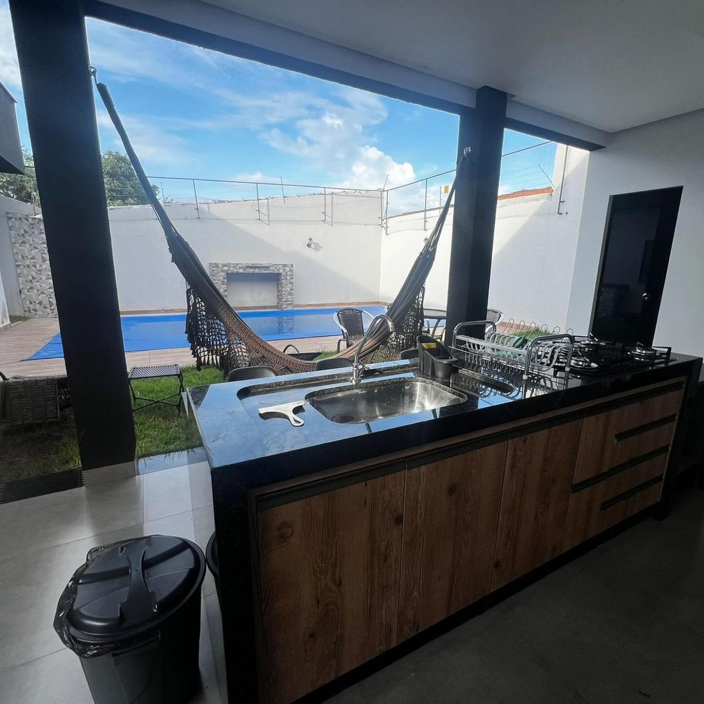 Casa à venda com 3 quartos, 360m² - Foto 8