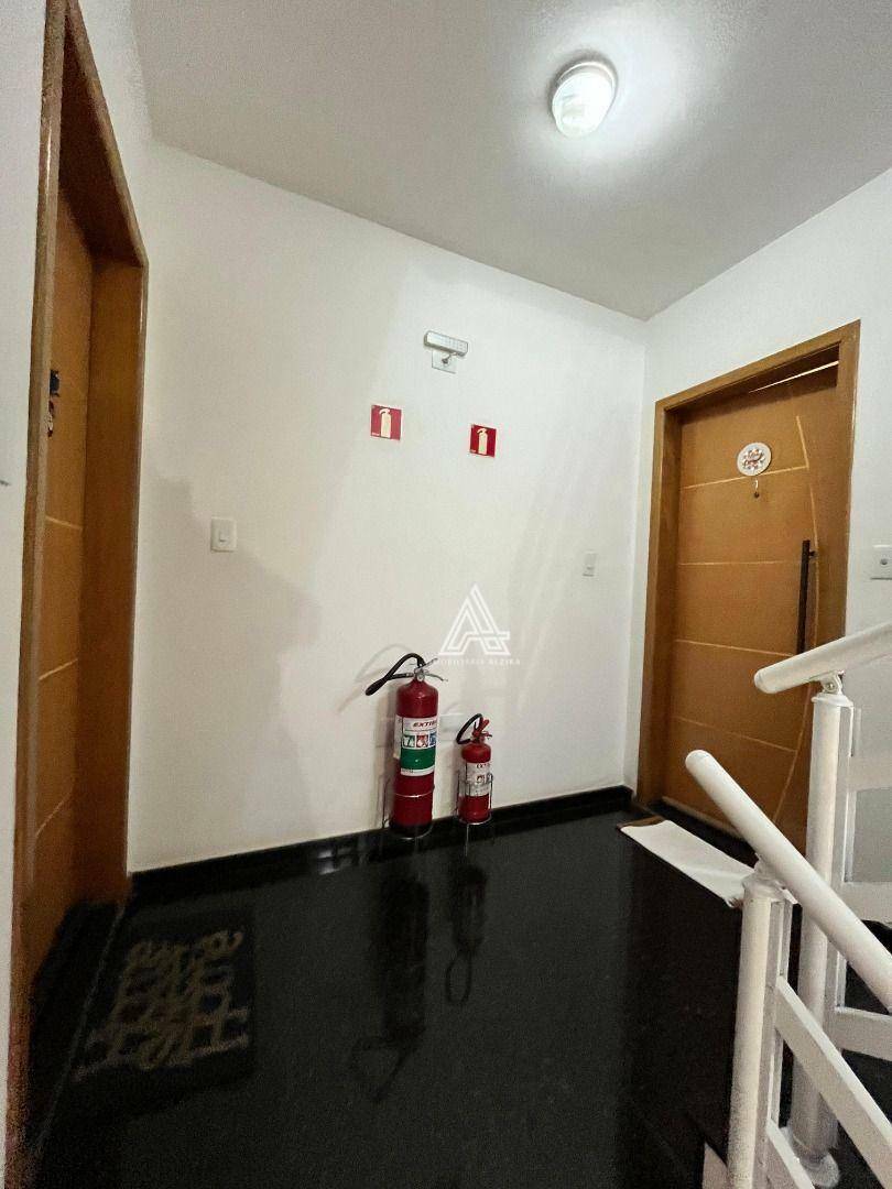 Apartamento à venda com 3 quartos, 82m² - Foto 13