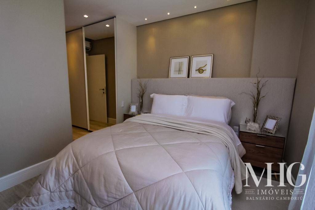 Apartamento à venda com 4 quartos, 207m² - Foto 49