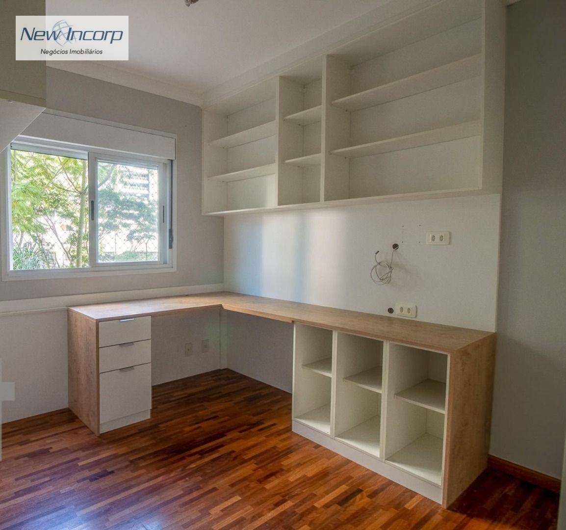 Apartamento à venda com 3 quartos, 195m² - Foto 32