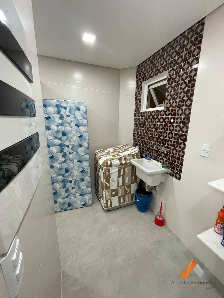 Casa à venda com 4 quartos, 275m² - Foto 37