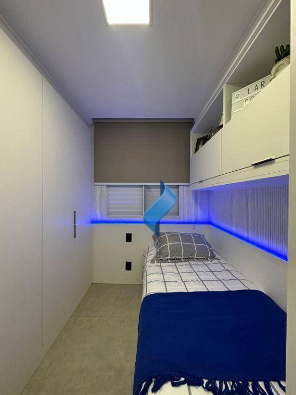 Apartamento à venda com 2 quartos, 45m² - Foto 2