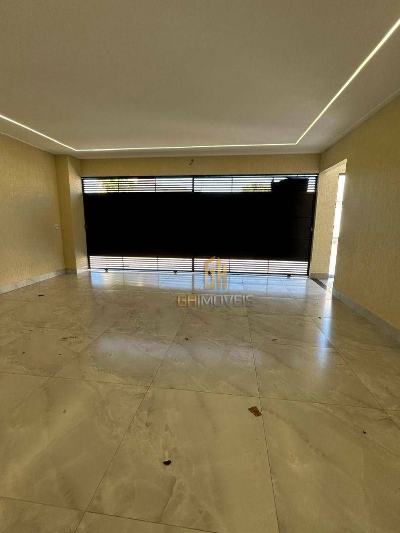 Casa à venda com 2 quartos, 132m² - Foto 2