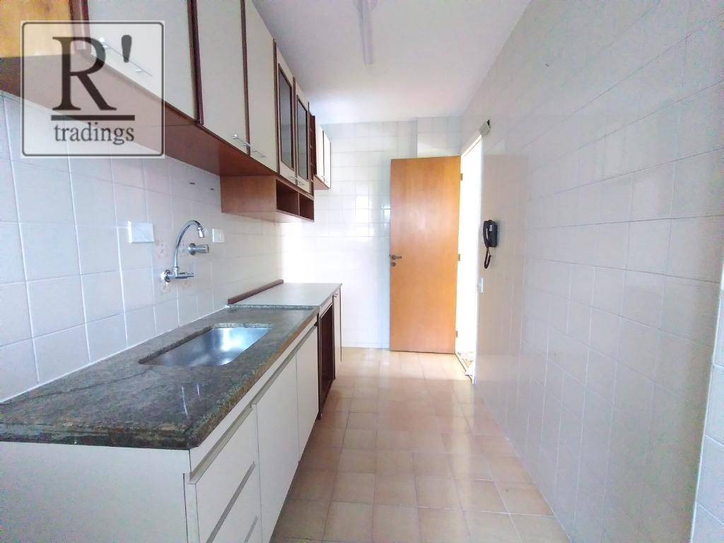 Apartamento à venda com 2 quartos, 65m² - Foto 9