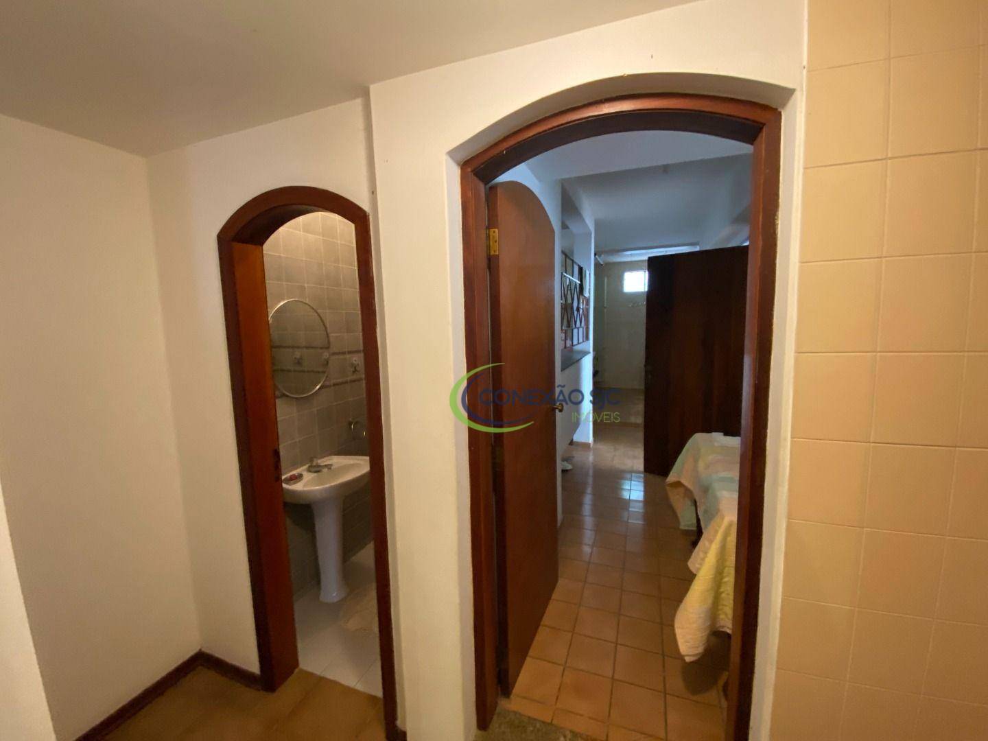 Casa à venda com 4 quartos, 540m² - Foto 17