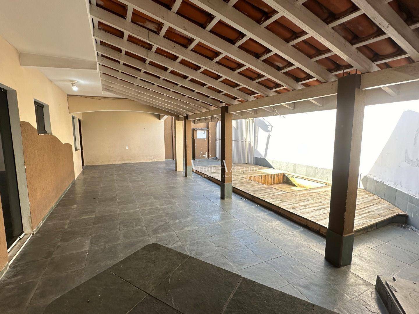 Casa à venda com 3 quartos, 168m² - Foto 7
