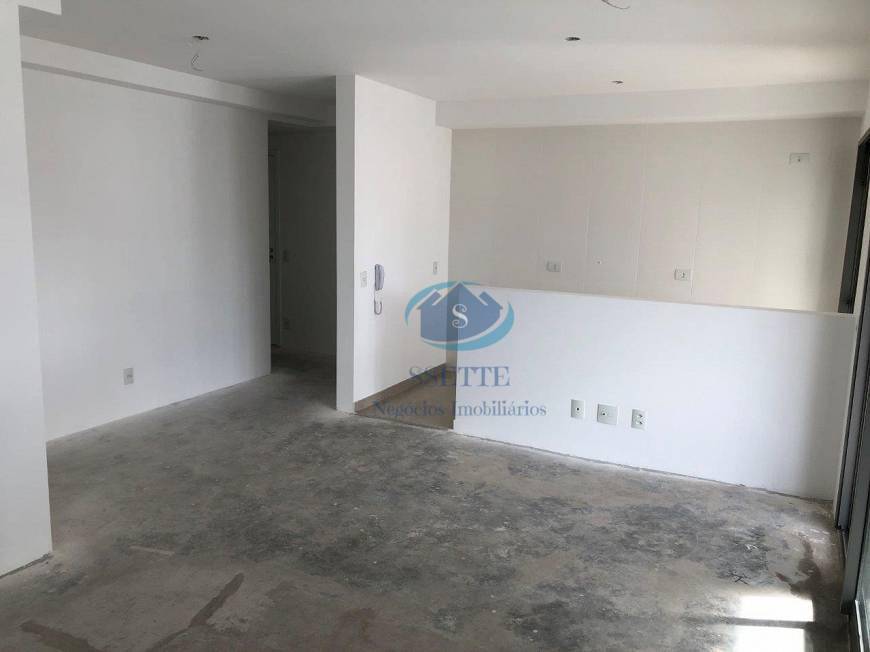 Apartamento à venda com 2 quartos, 79m² - Foto 3