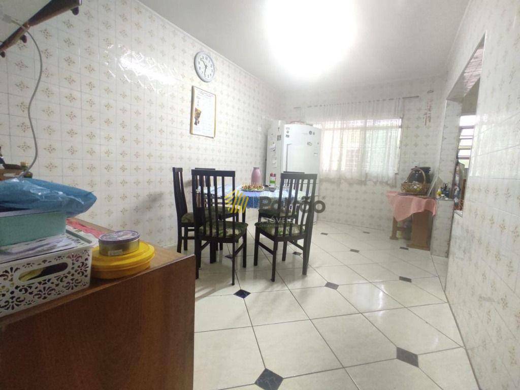 Sobrado à venda com 3 quartos, 237m² - Foto 22