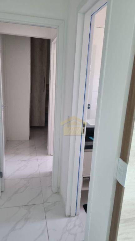 Apartamento à venda com 2 quartos, 68m² - Foto 5