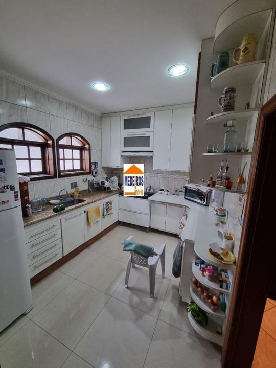 Casa à venda com 2 quartos, 150m² - Foto 16