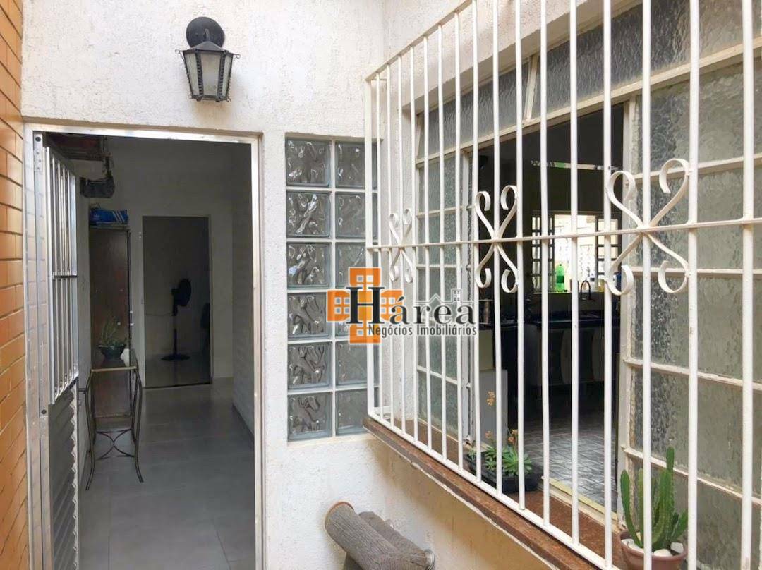 Casa à venda com 3 quartos, 153m² - Foto 4