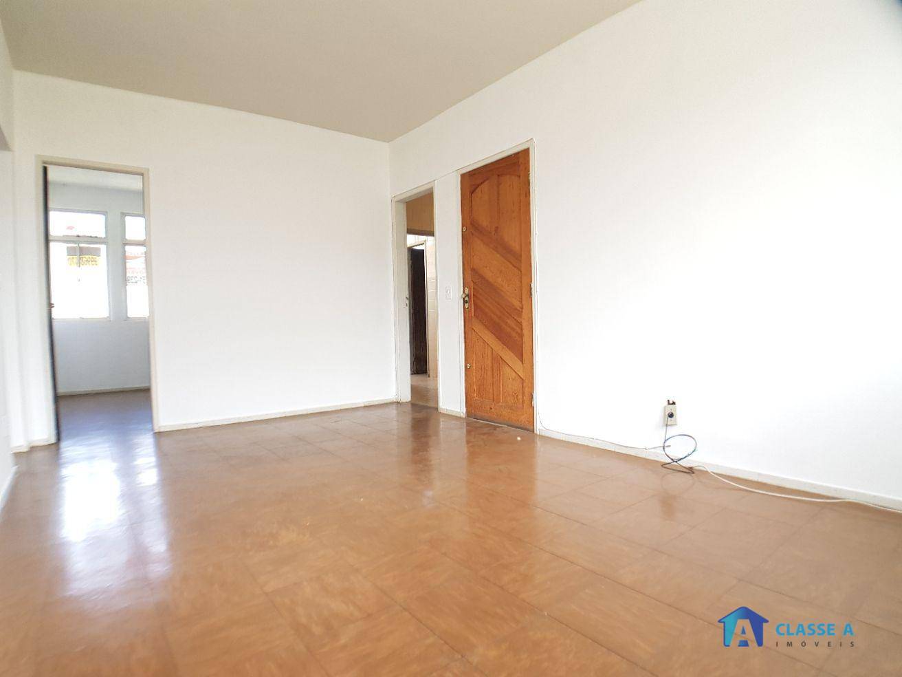 Apartamento à venda com 3 quartos, 77m² - Foto 1