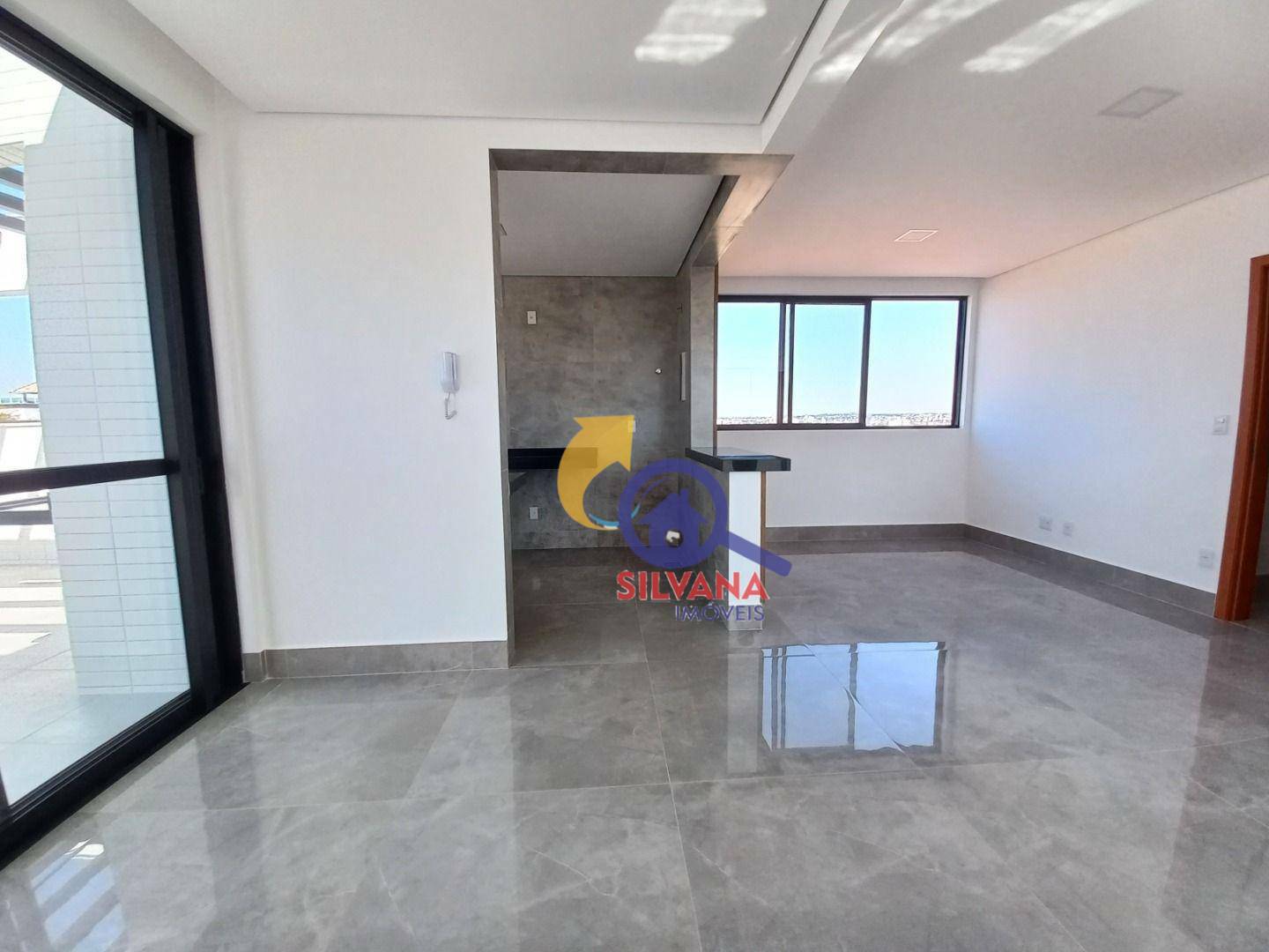 Cobertura à venda com 4 quartos, 230m² - Foto 4